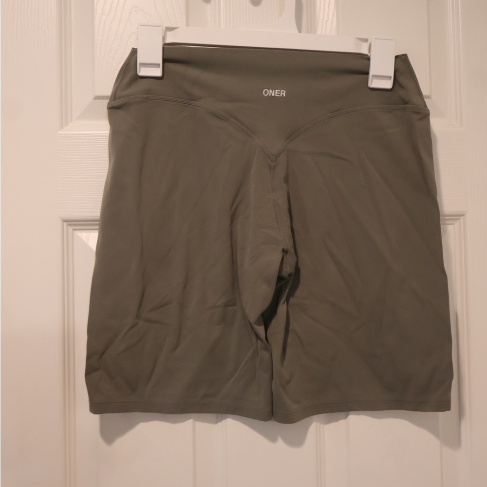 Oner Active SoftMotion 8” Shorts L Alpine Green